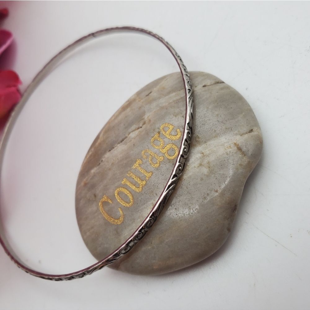 ‎Victorian scroll script bracelet - Picture 2 of 2